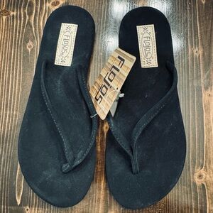 NWT Flojos Black Flip Flops